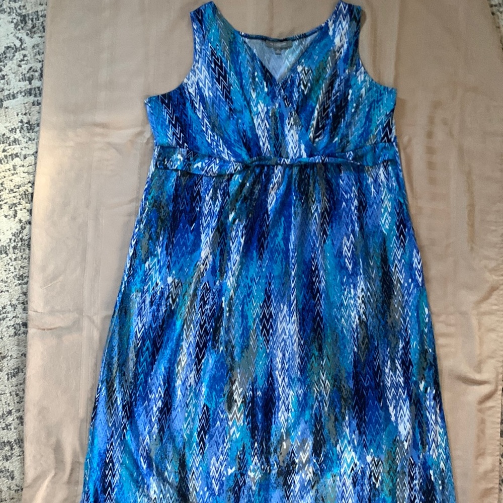 Maxi sleeveless dress